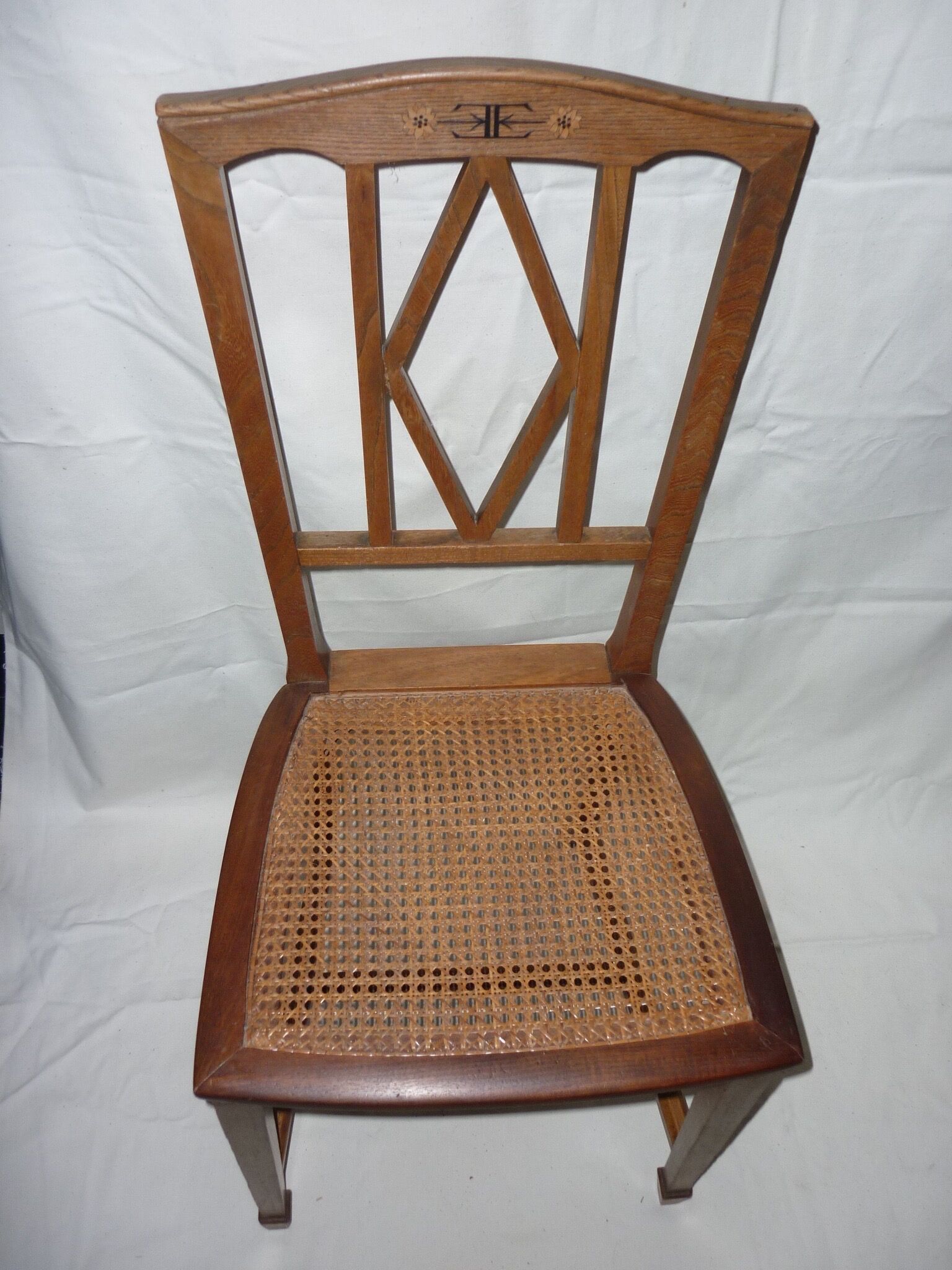 Set chair with small marquetry
