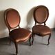 Paire de chaises médaillon style Louis Philippe en velours rose