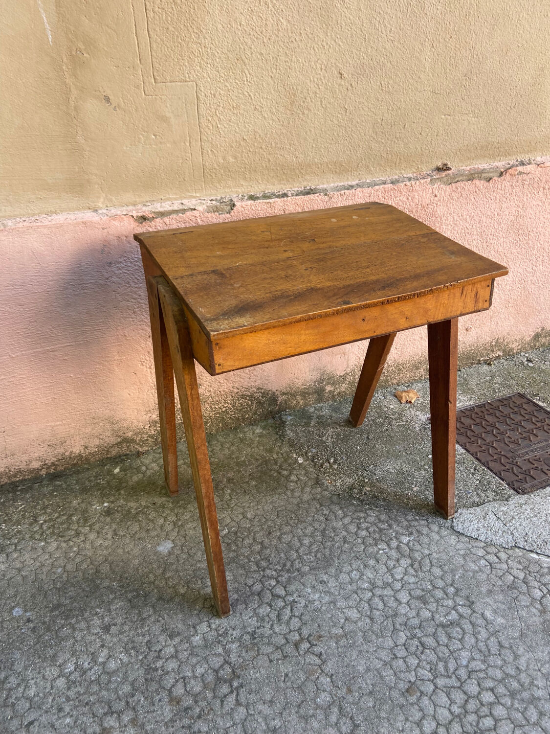 Vintage compass stand