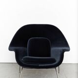 Eero Saarinen Womb Chair for Knoll International