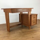 Asymmetric tripod office Reconstruction 1950s