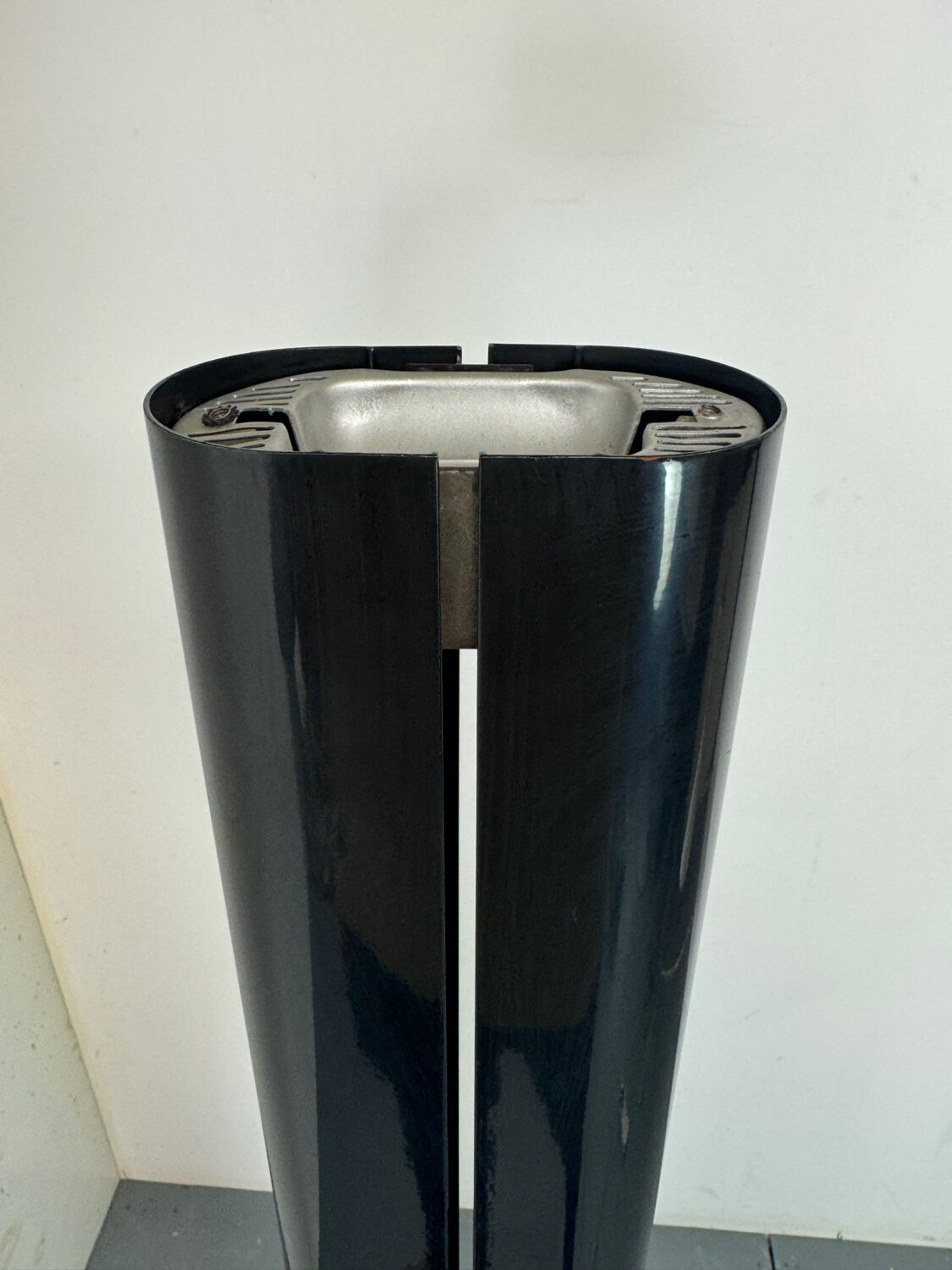 Italian iconic black Artemide Megaron uplighter floor lamp 1980s