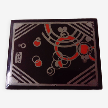 Petite boîte laquée noire décor Art Déco.Japon