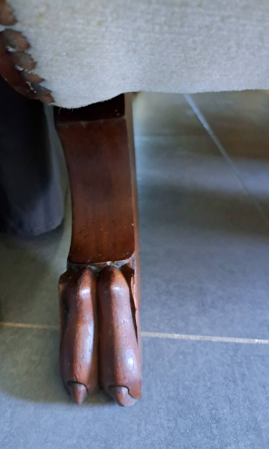 Restoration period mahogany sofa