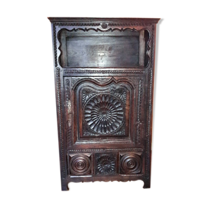 Meuble gothique