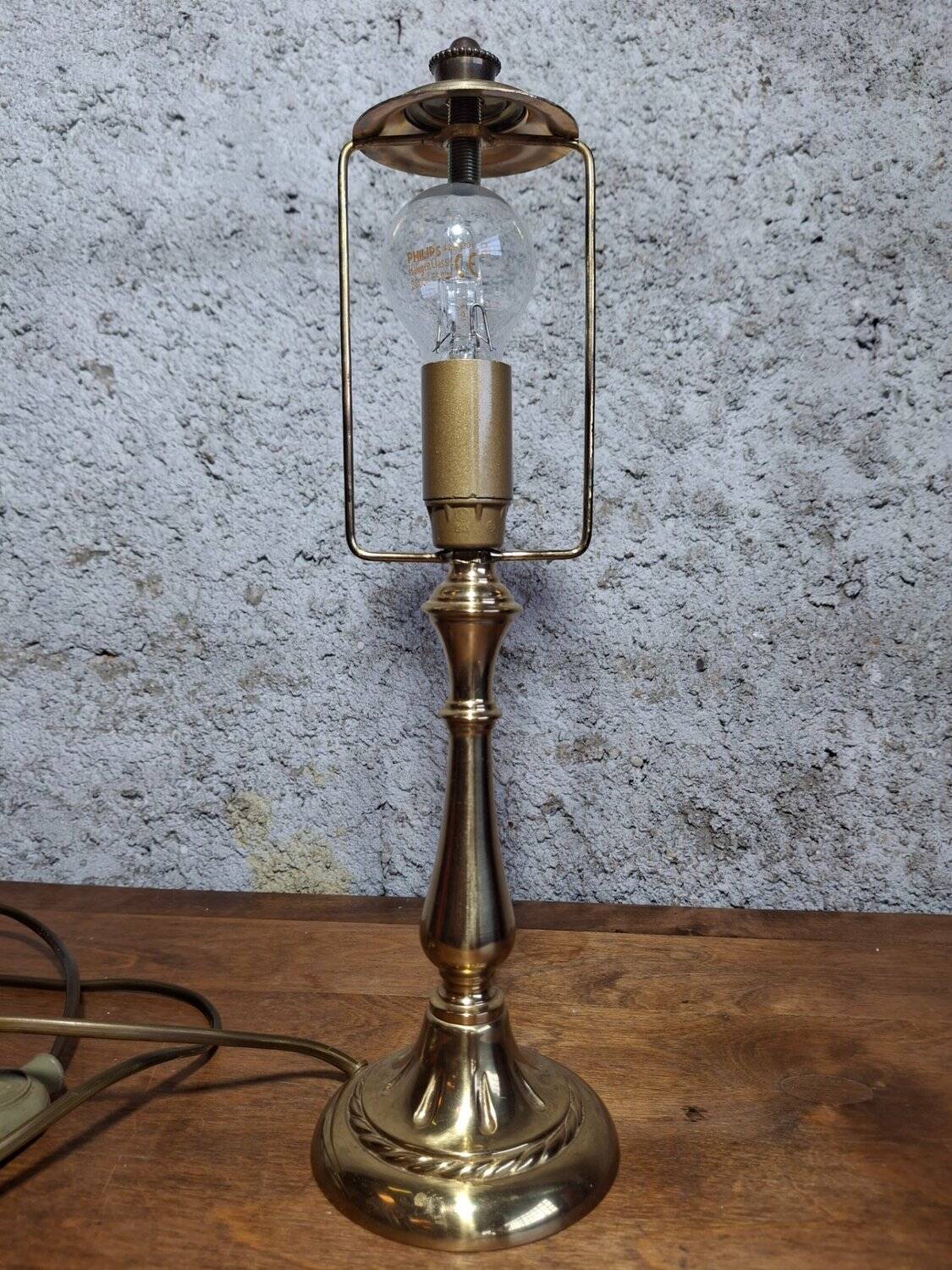 Art Nouveau lamp with blown glass pendants, early 20th century.