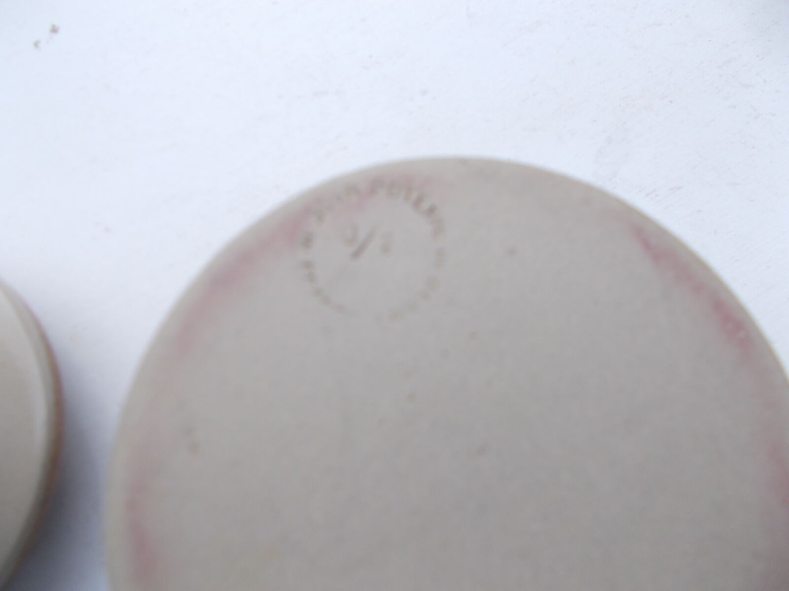 Water butter dish in Berry stoneware