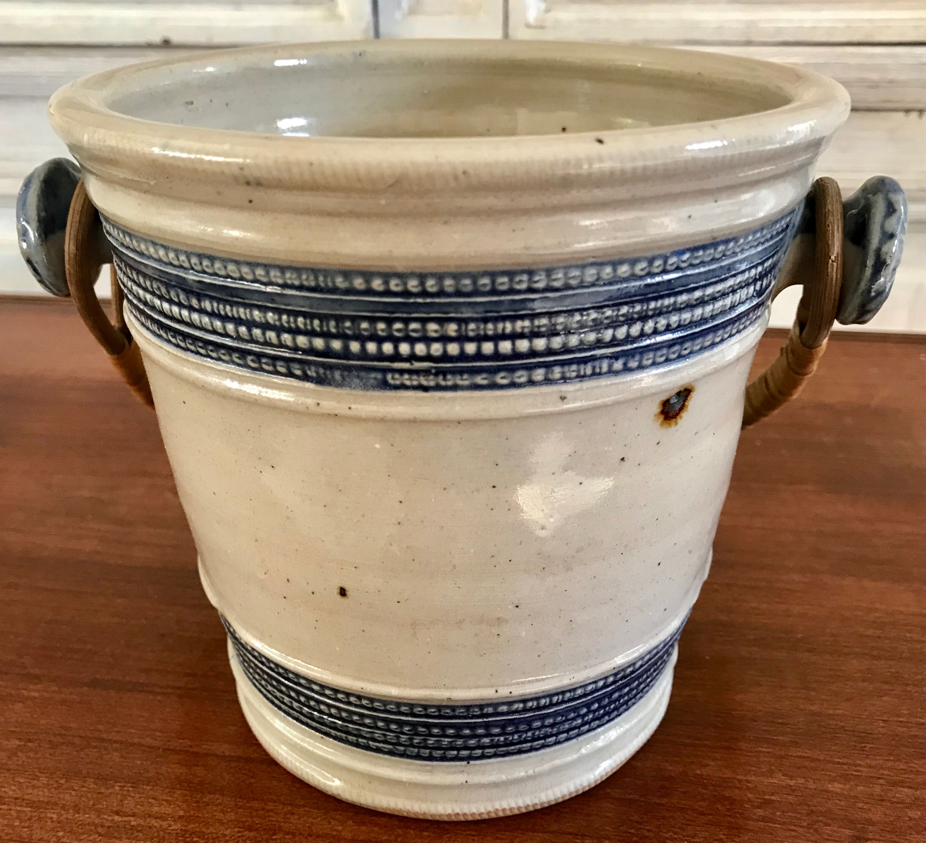 Vintage sandstone ice bucket