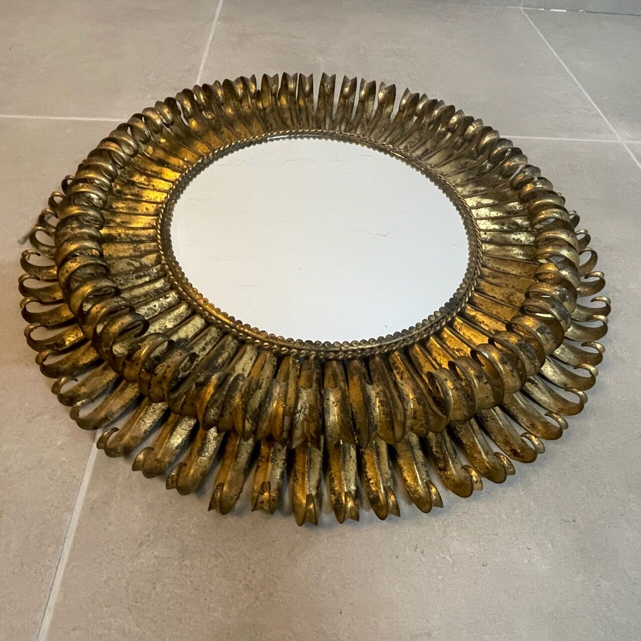 Miroir soleil rond double feuilles en fer forgé italien 50’s