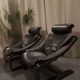 Paire de fauteuils Kroken