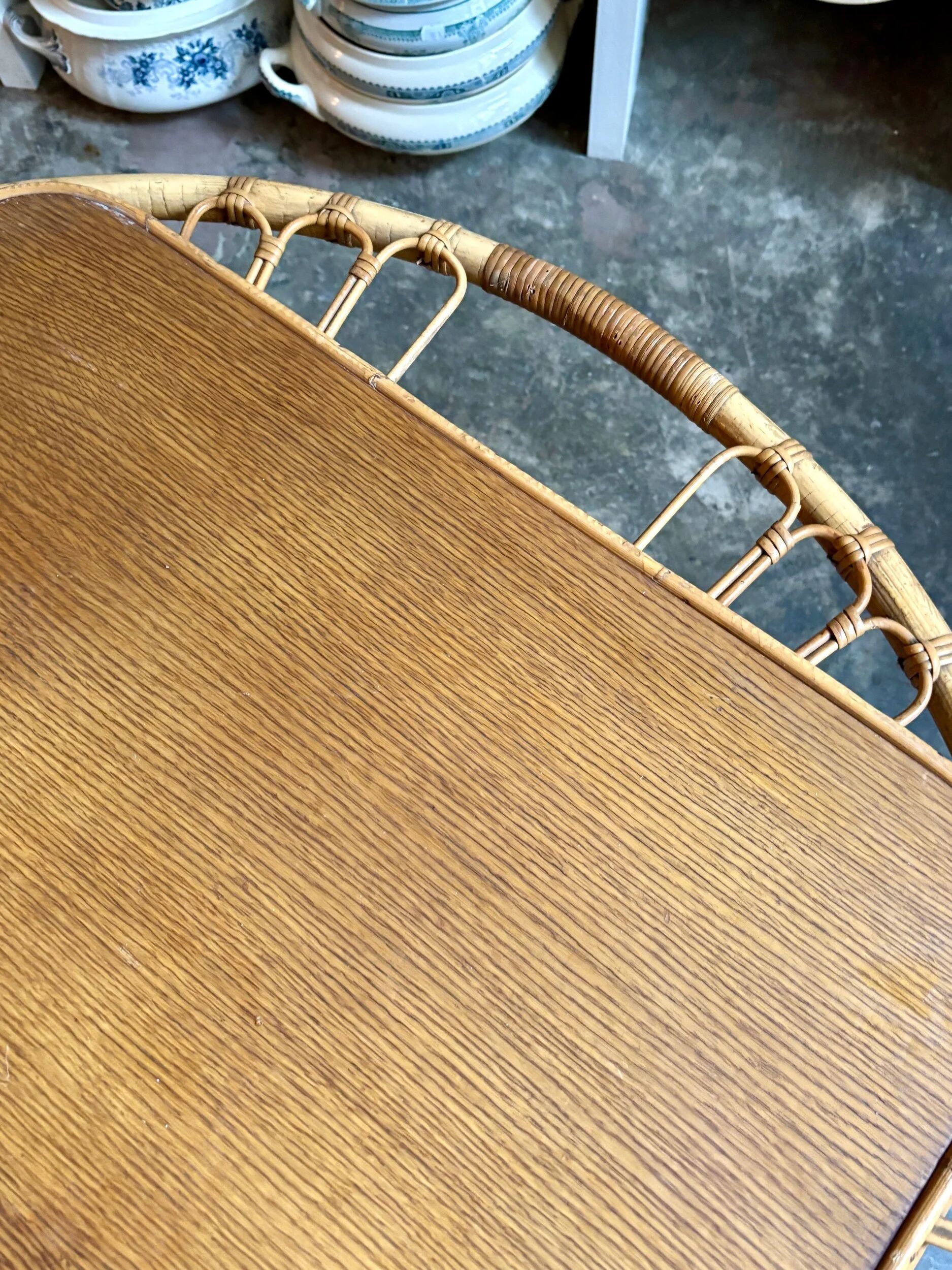 Wood and rattan coffee table, 1960s ⌀ 85 cm