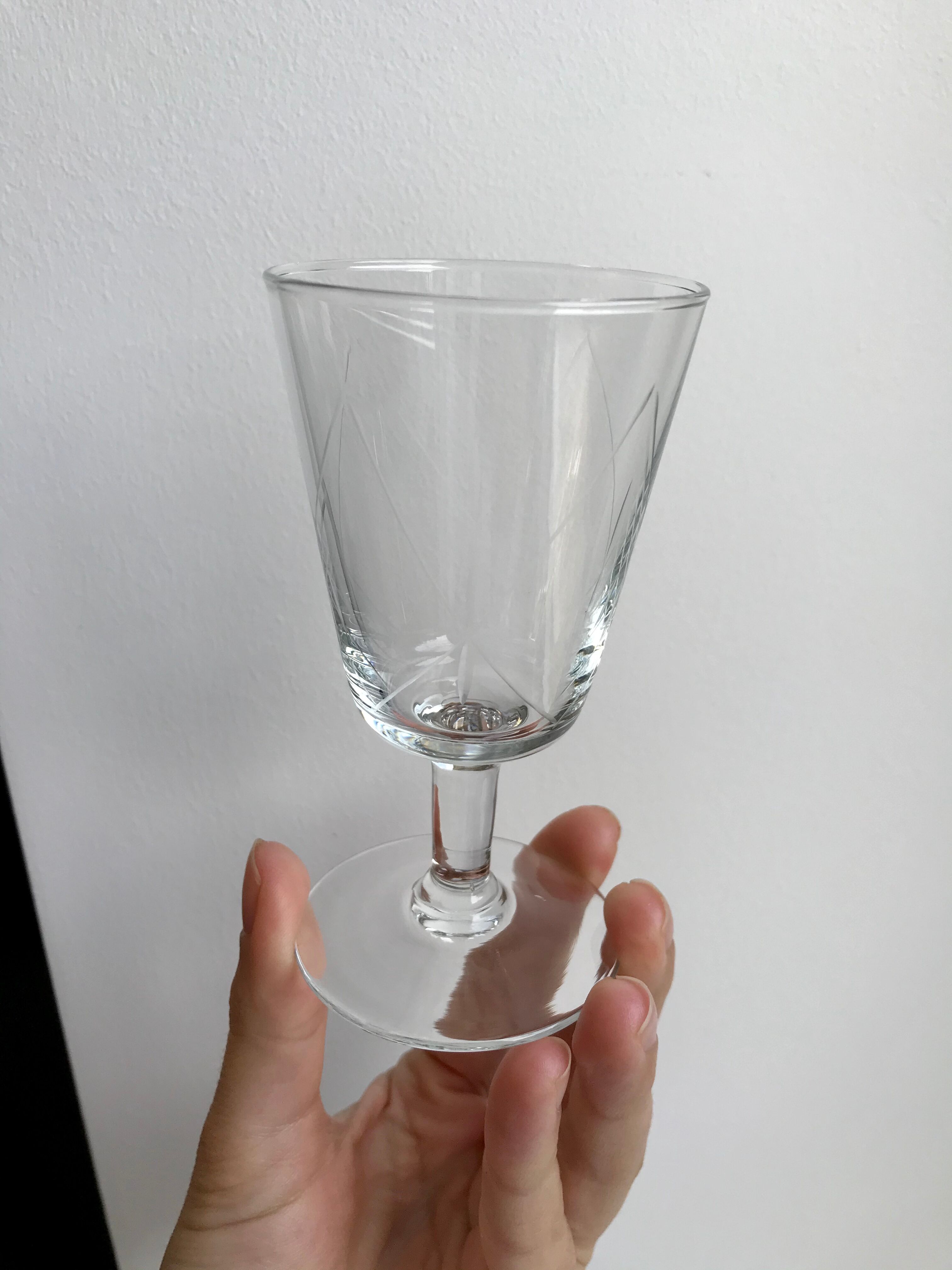 Set of 6 crystal wine glasses engraved 60s