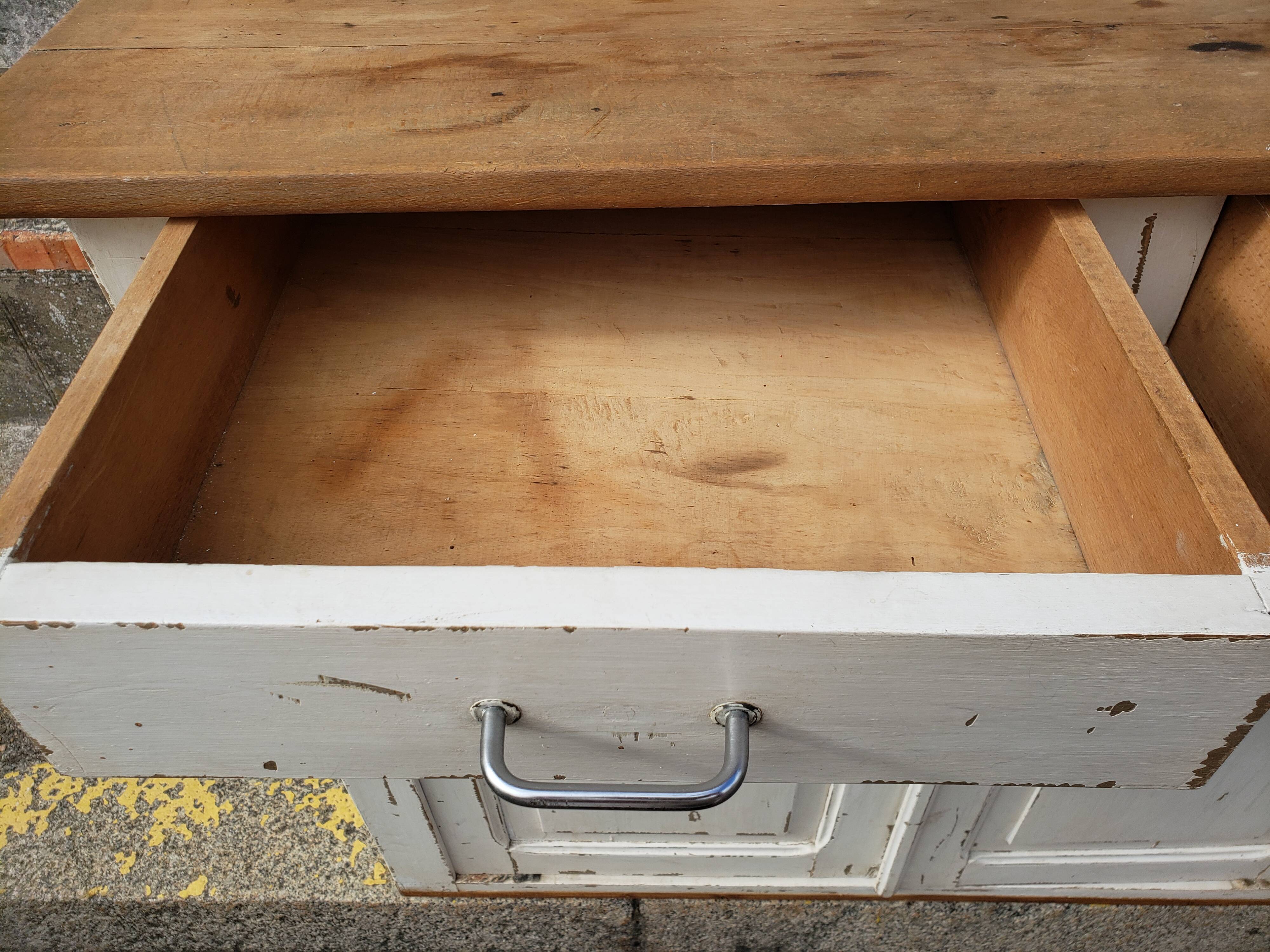 Parisian buffet off-white patina