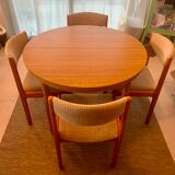 Extendable table & 4 chairs