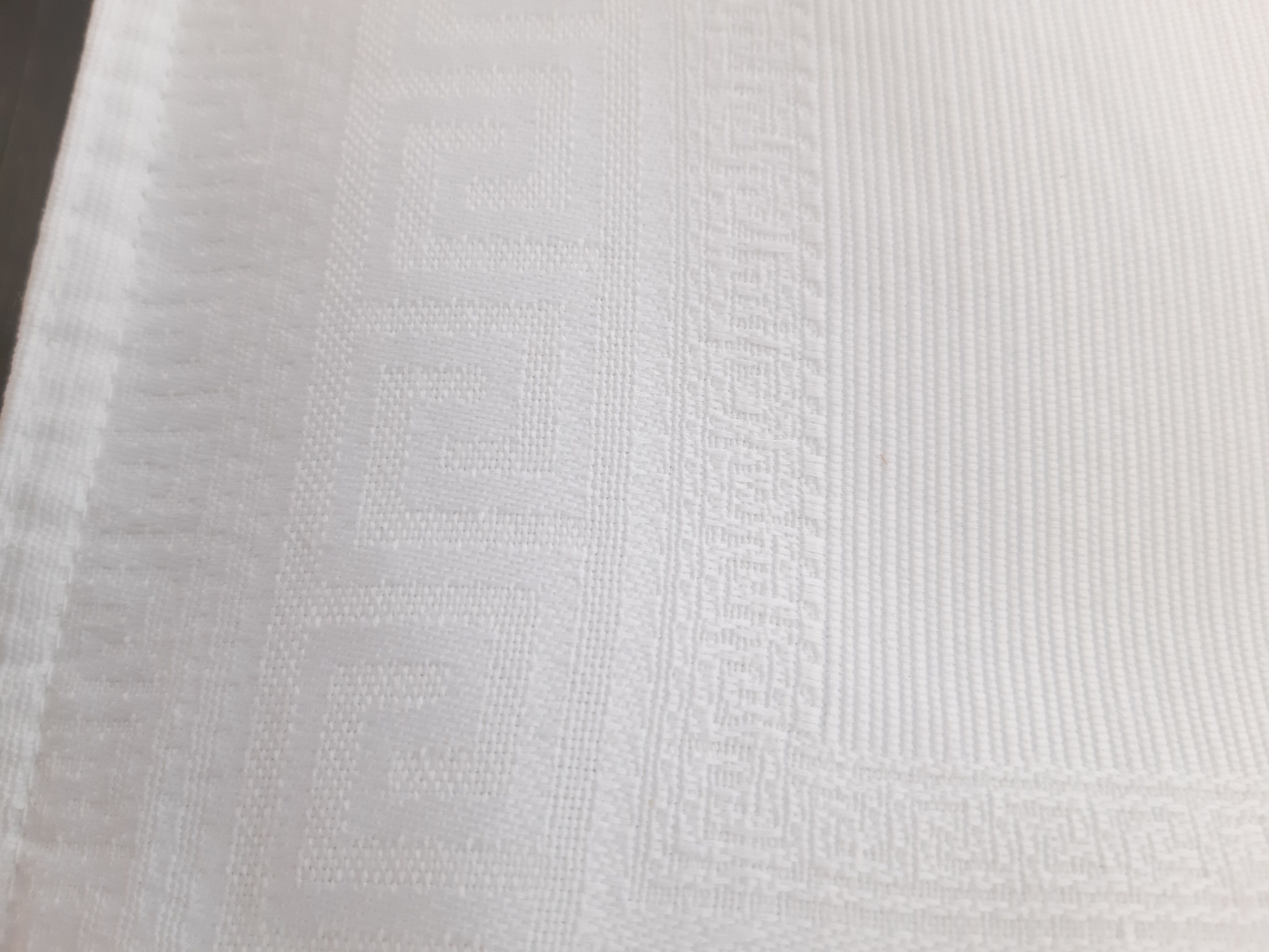 4 damask placemats