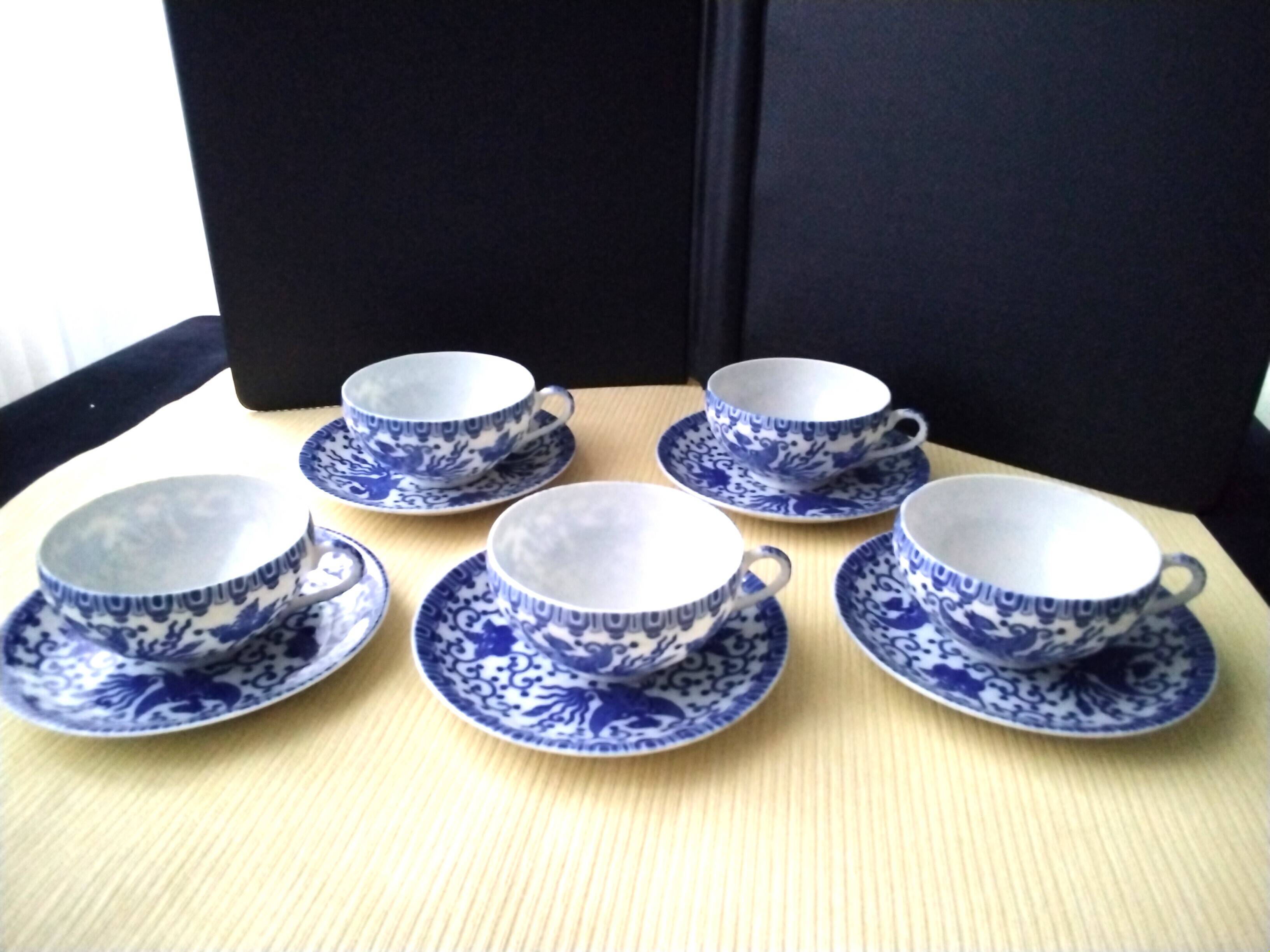 5 Japanese porcelain tea or coffee cups, Phoebus model