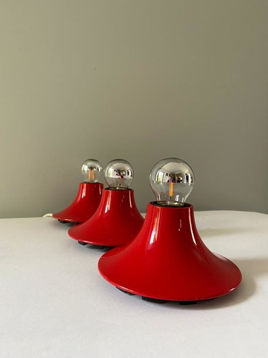 Three artemide "Teti" vico Magistretti sconces