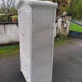 Roast/wicker cabinet