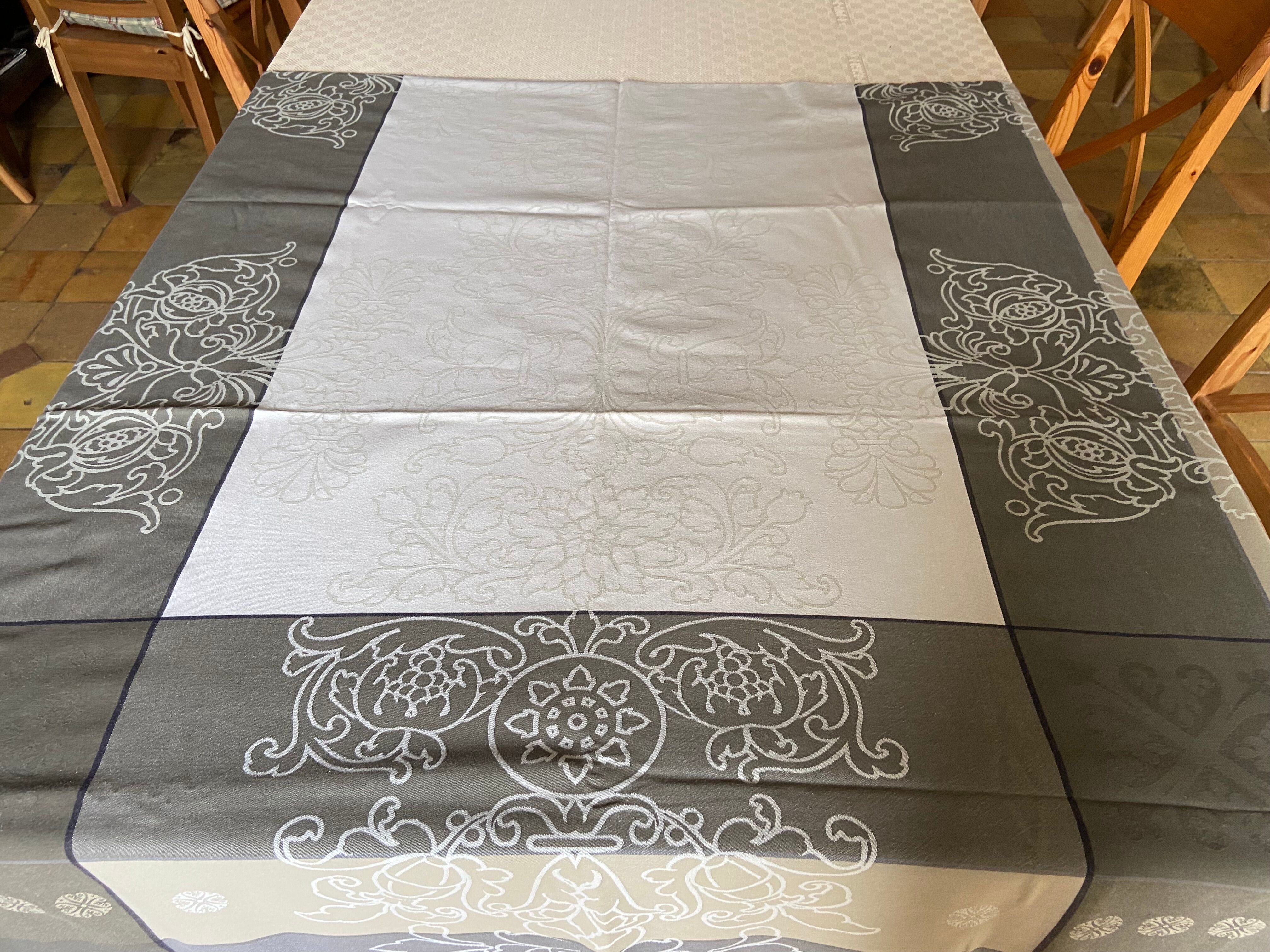 French Jacquard tablecloth 300 x 170