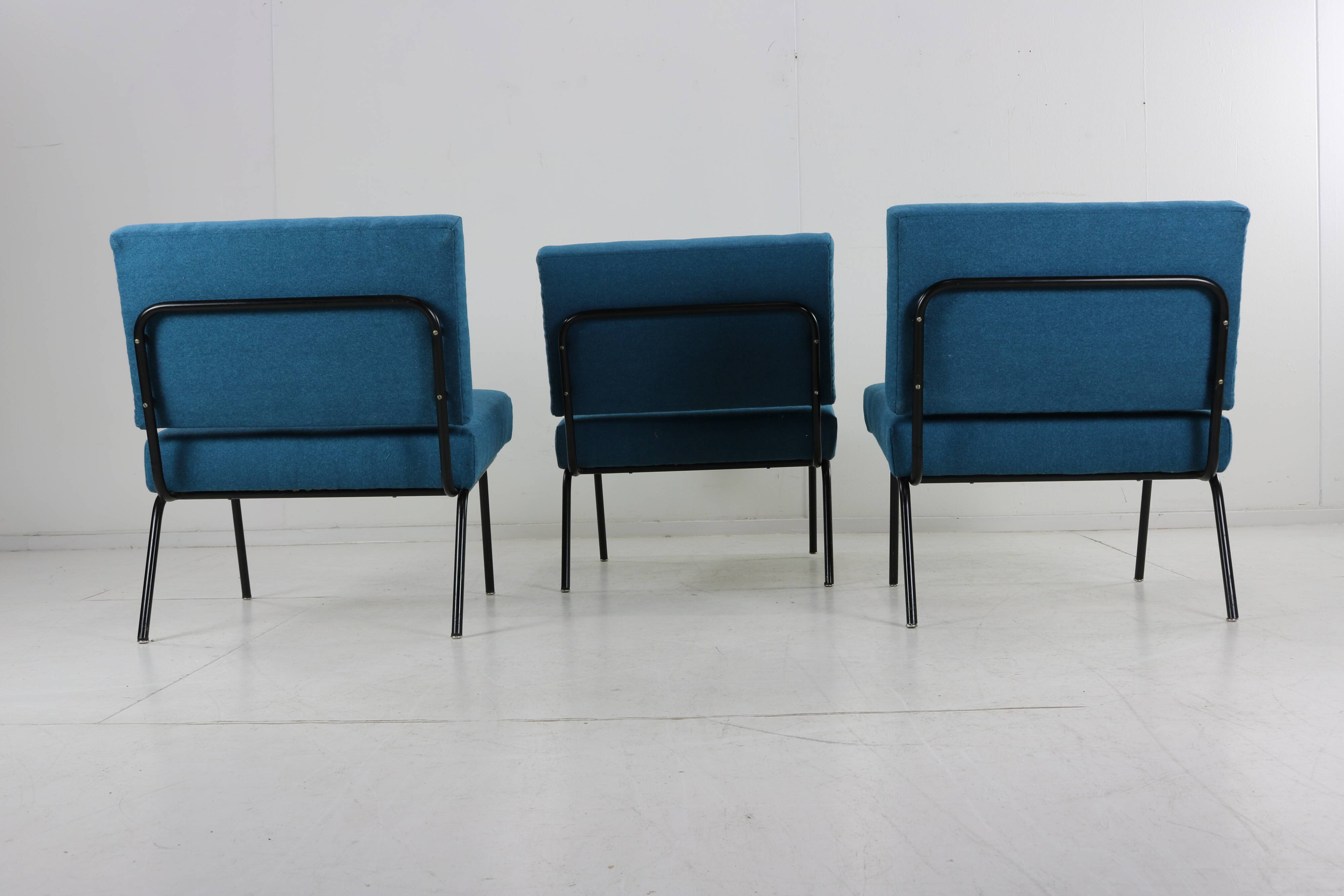 Set of three model 31 easy chairs by Florence Knoll
