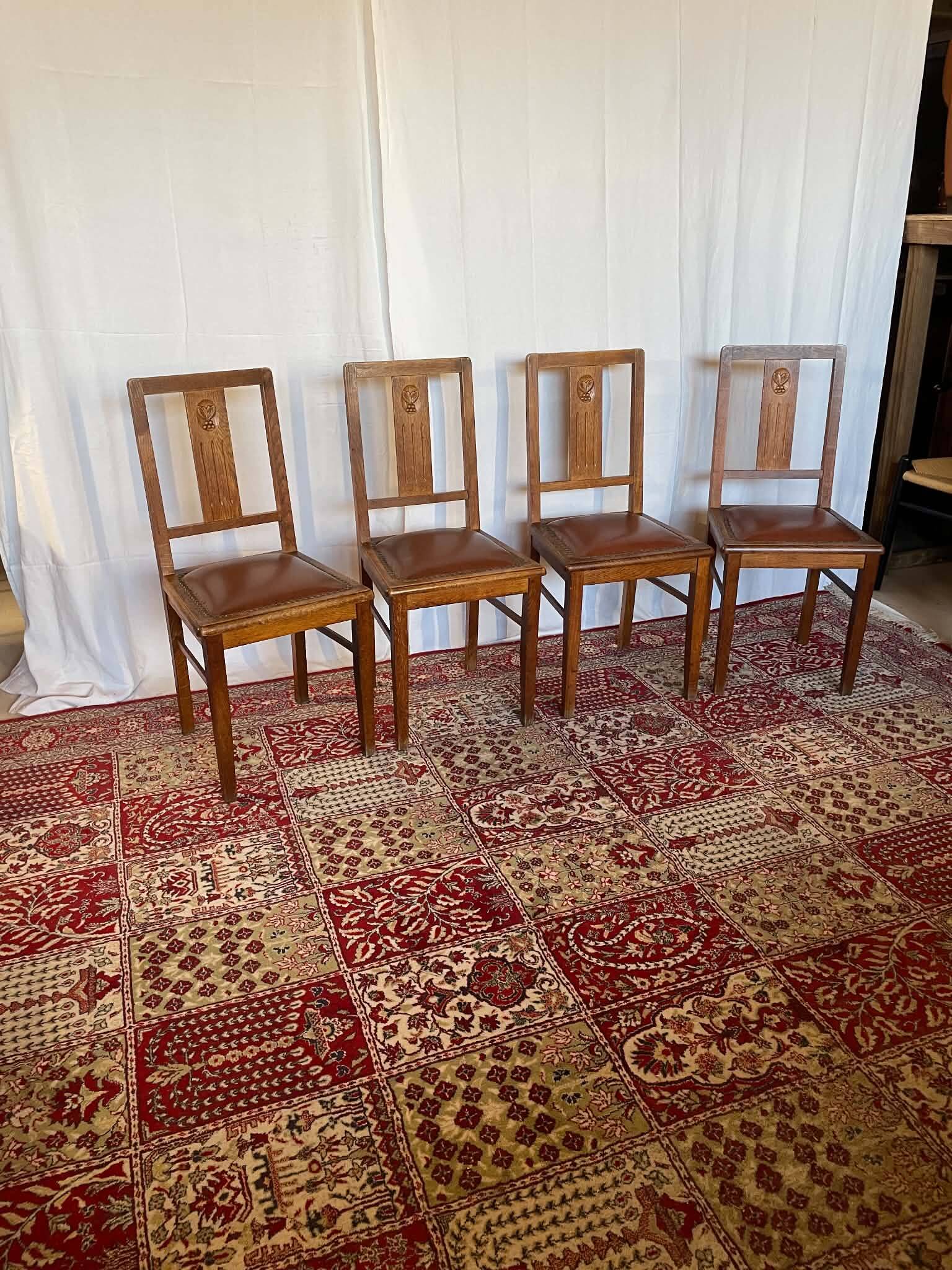 Set of 4 Art Deco chairs in oak and brown leather.