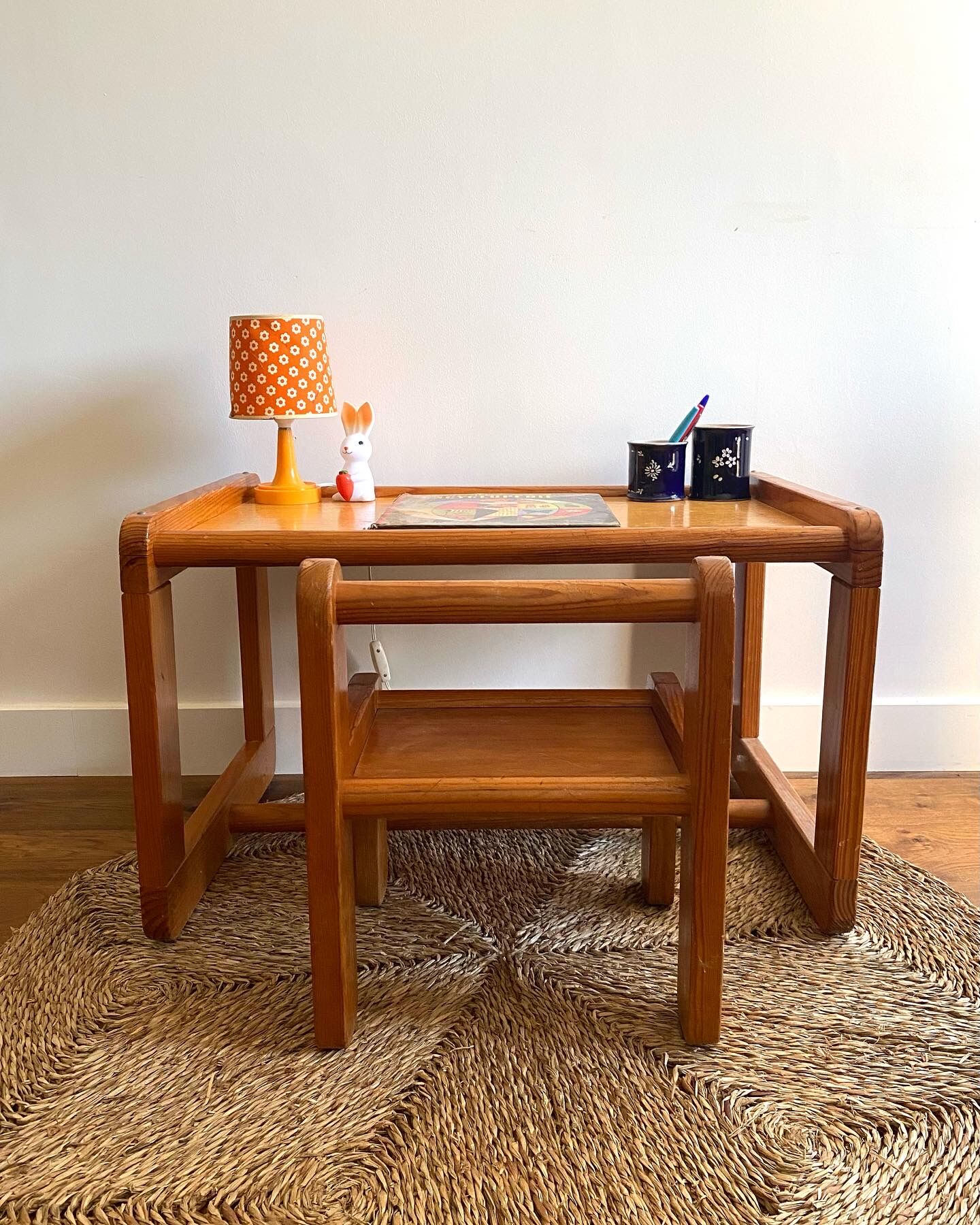 Children's desk and its wooden seat from the 80s