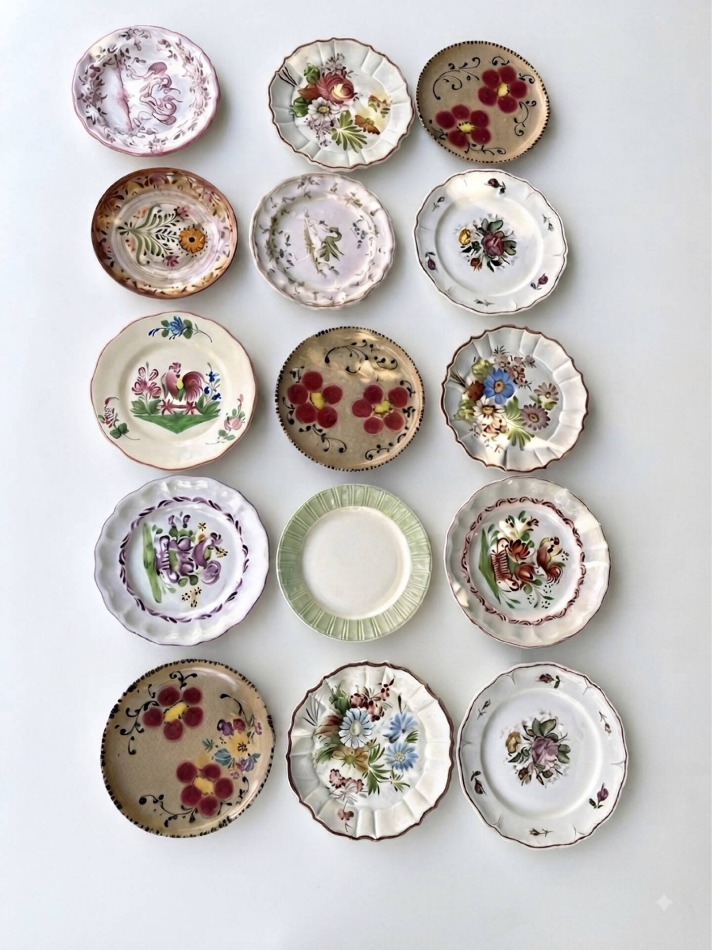 Exceptional set of 15 large mismatched plates.