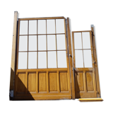 Boiserie vitrée avec sa porte et son encadrement