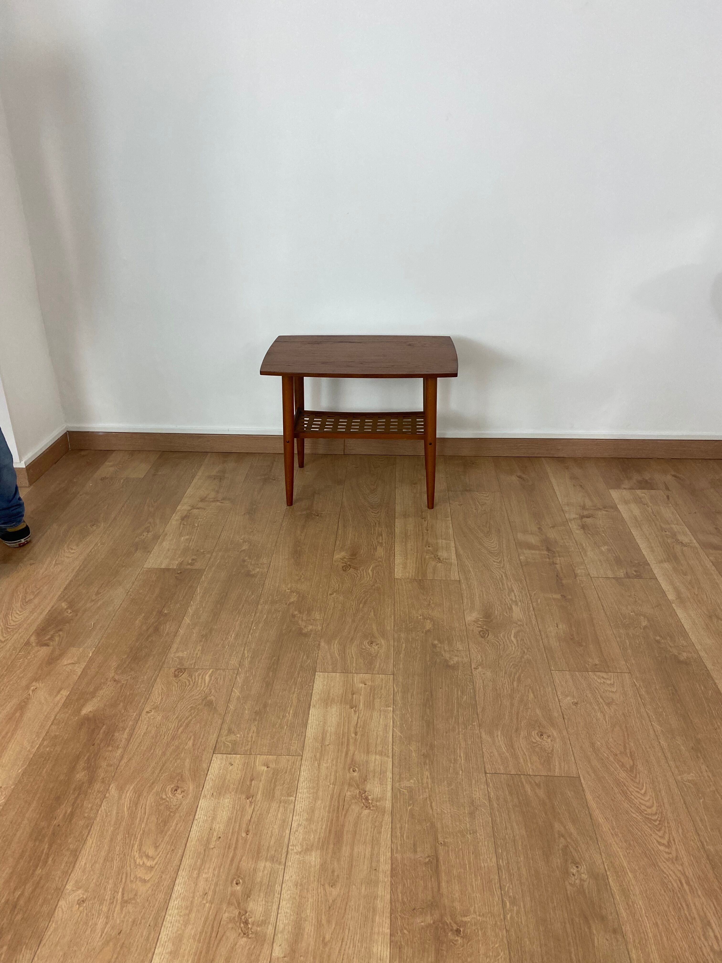 Table d’appoint scandinave en teck Albert Tibro