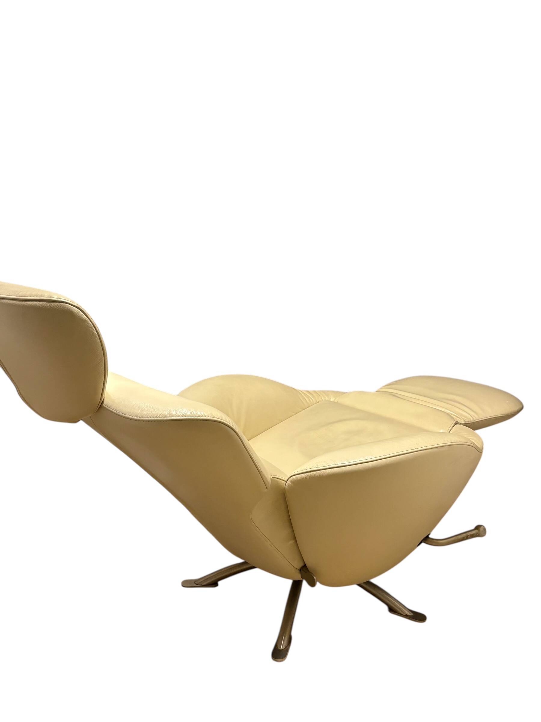 Paire de fauteuils Dodo Cassina