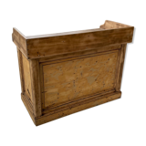 Trading counter central island pine