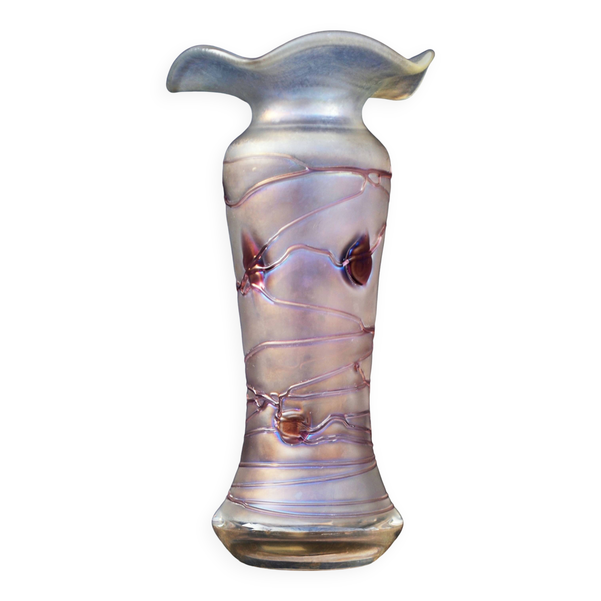 Vase Freiherr von Poschinger Iridescent glass with purple shades