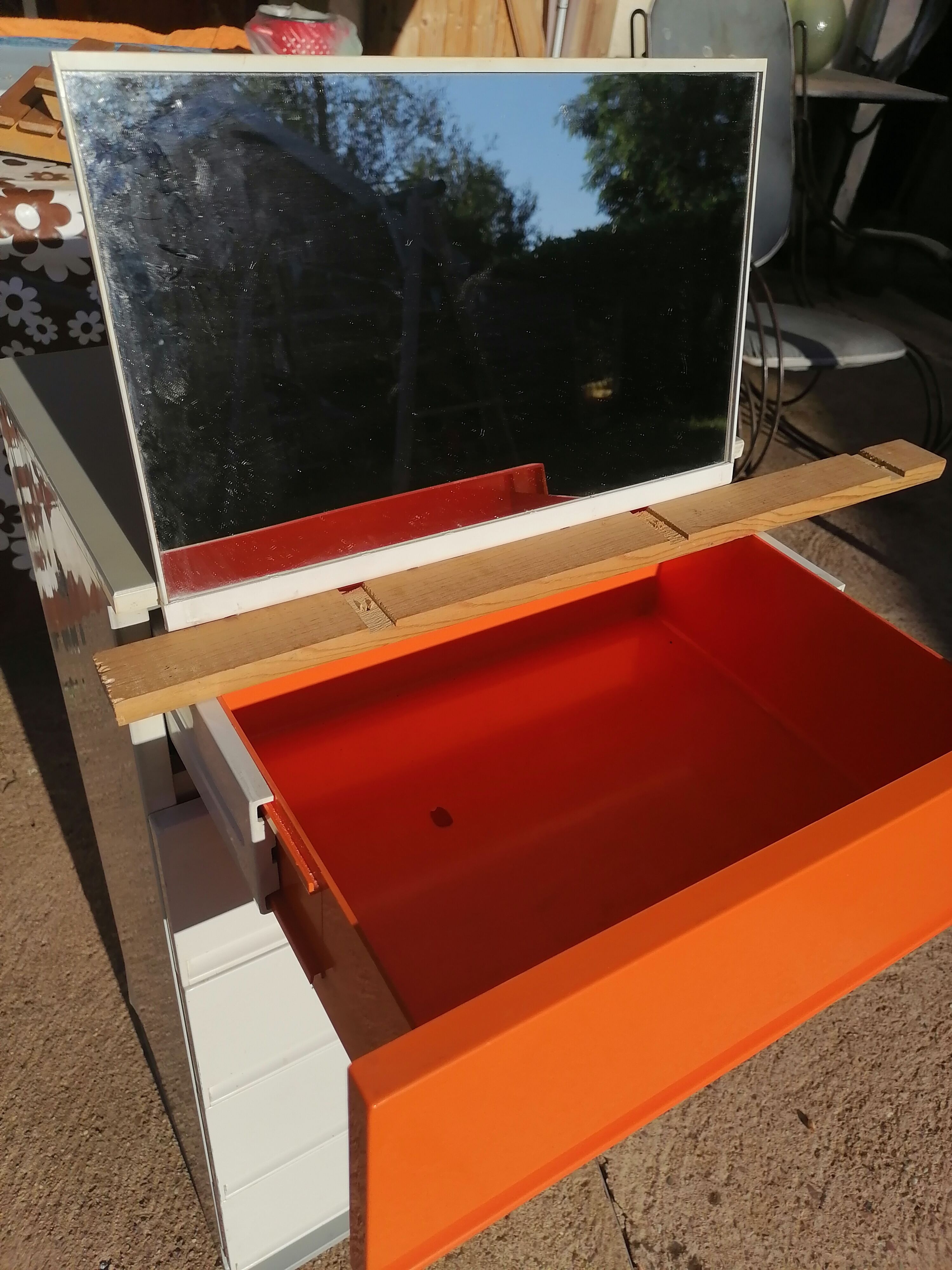 Allibert small vanity cabinet bathroom orange 1970
