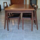 Extendable table and 60's chairs