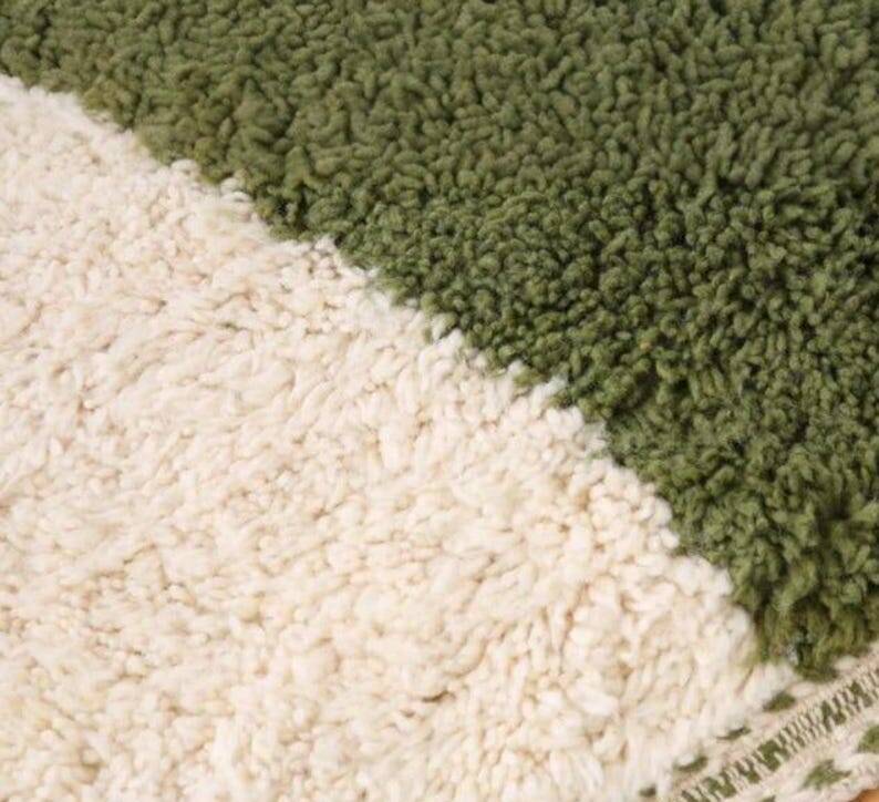 Moroccan Berber rug decorated 200cmx300cm