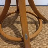 Baumann parrot coat rack