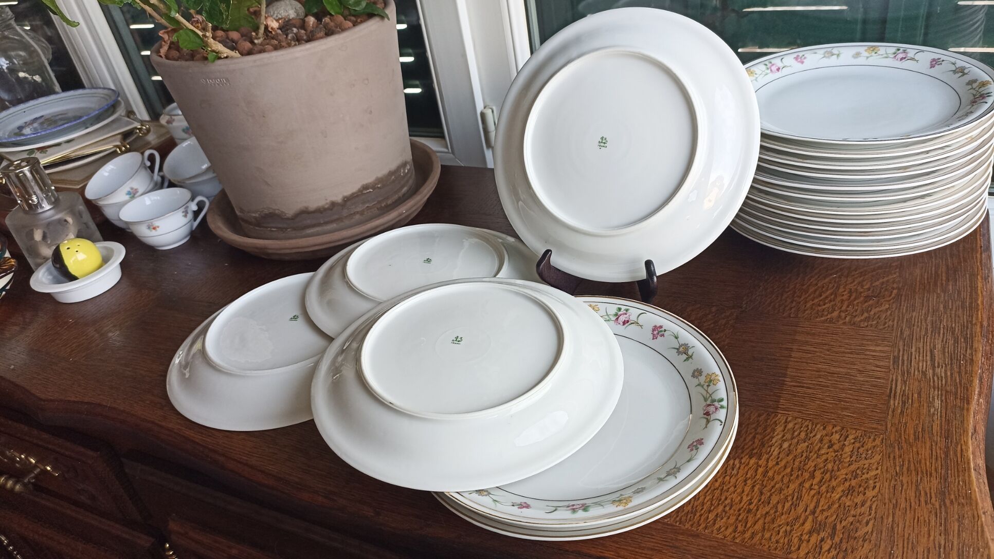 6 flat porcelain plates from Châtres-sur-Cher - Lot n°2