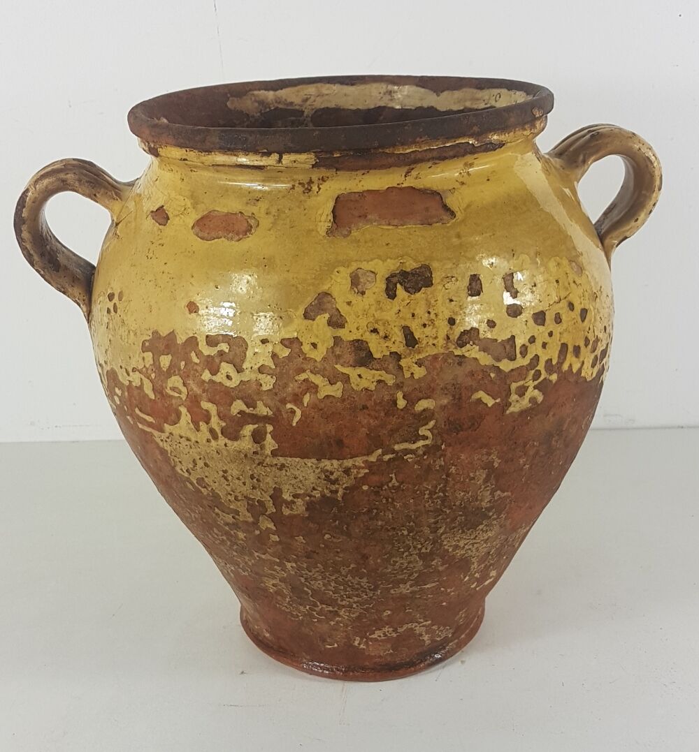Terracotta grease pot