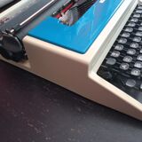 Underwood 315 Blue Typewriter