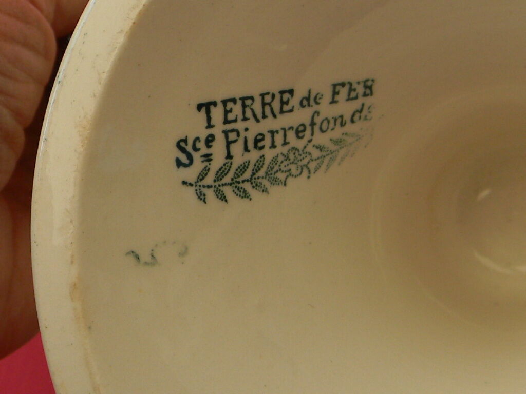 Coupe à fruits en faience de Longwy, modèle Pierrefonds