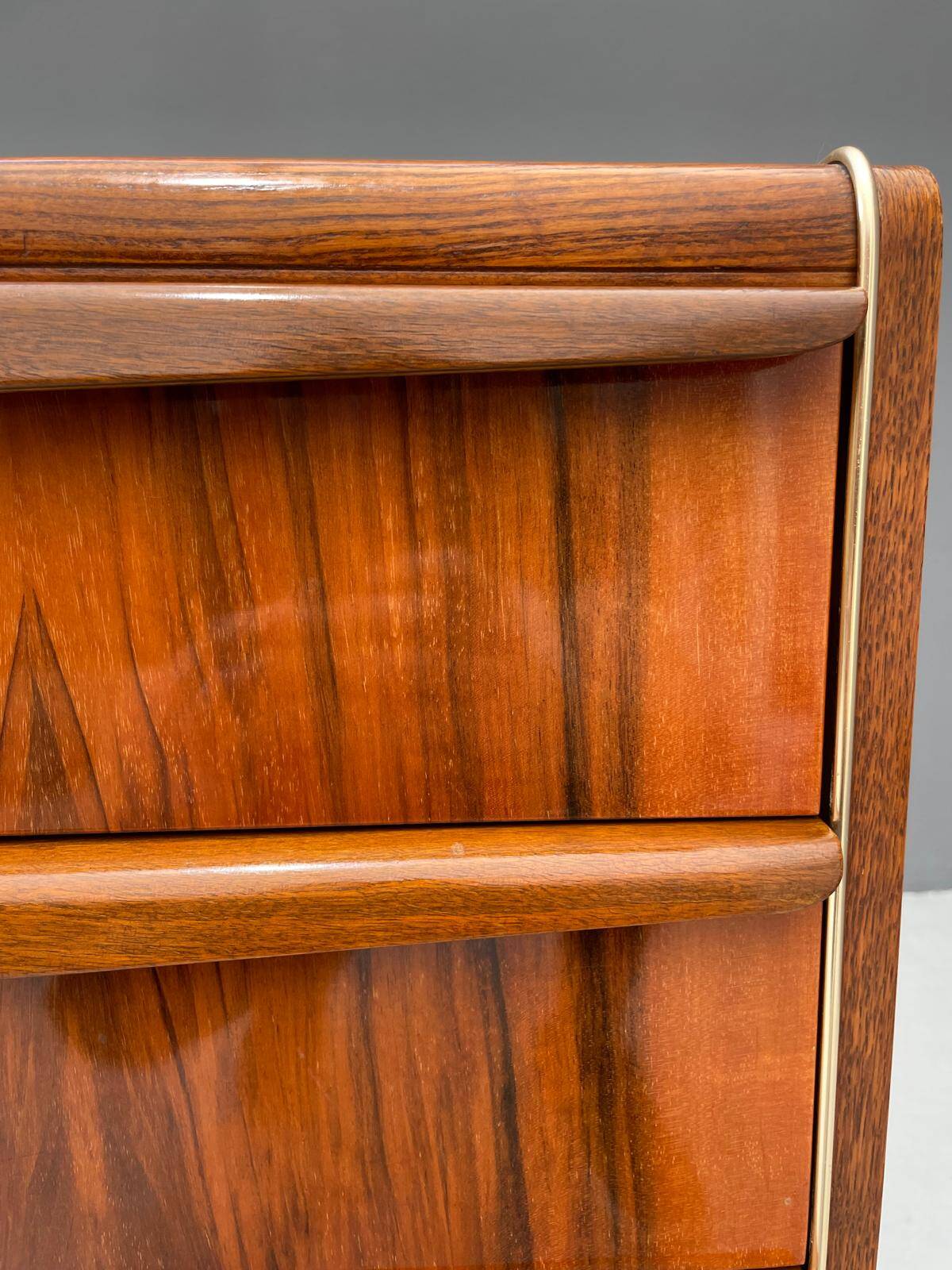 Commode à Tiroirs par Bohumil Landsman pour Jitona, Tchécoslovaquie, 1960