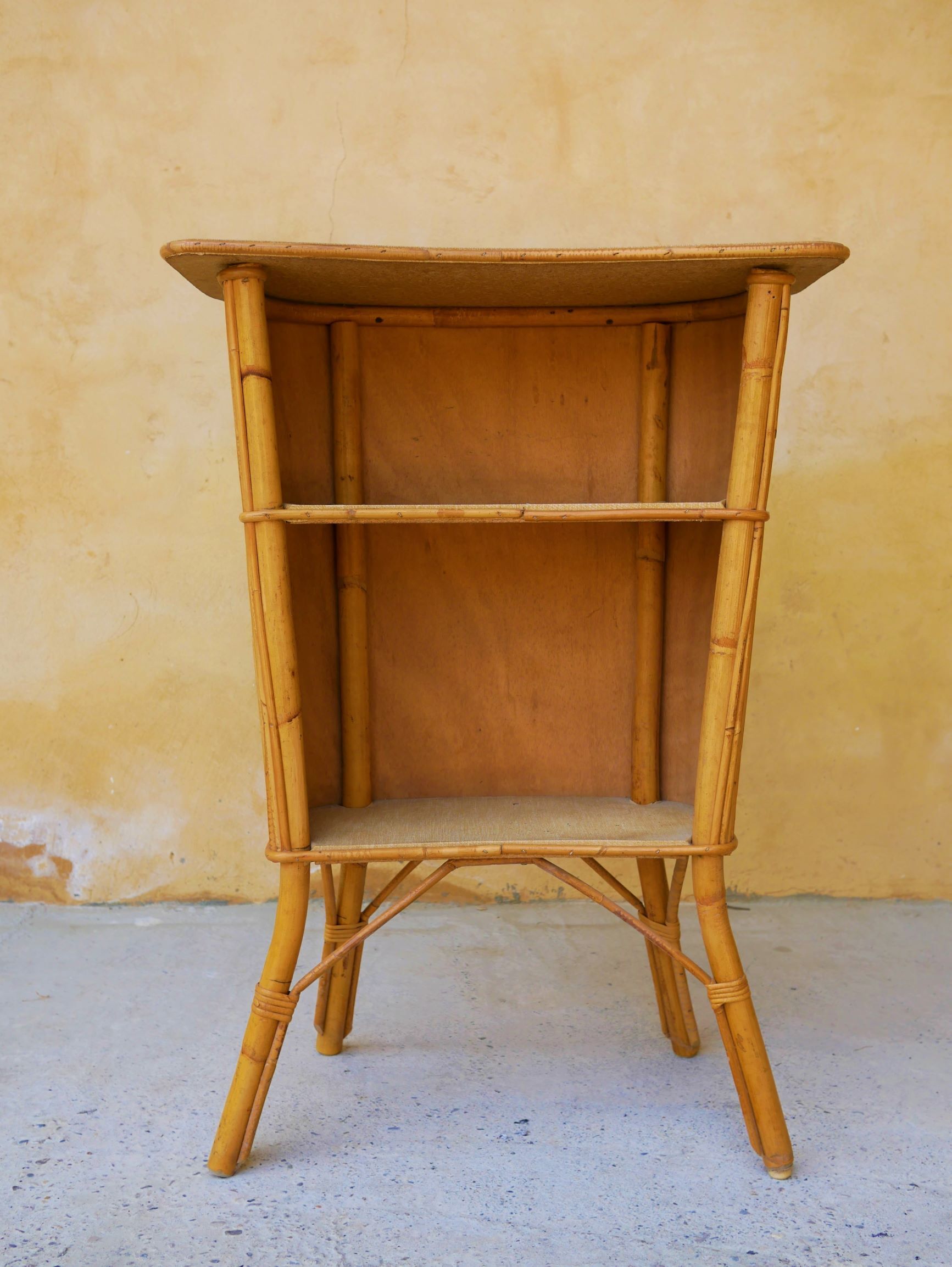 Bar en rotin vintage