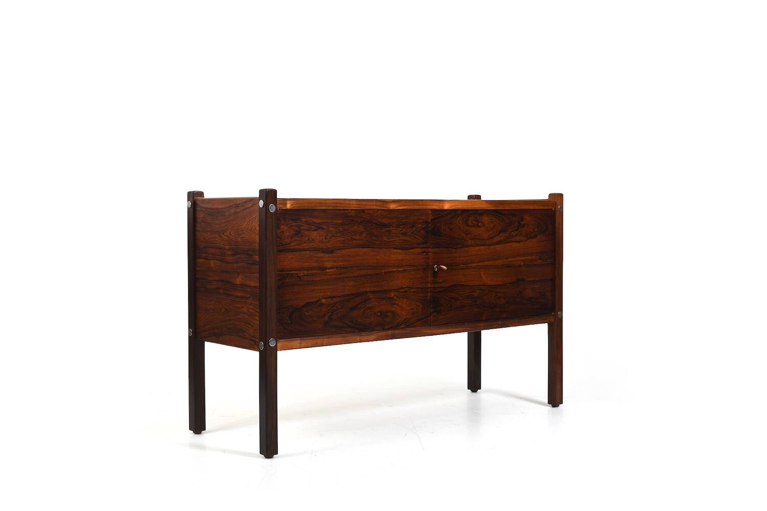 Buffet rare "Luciana" par Sergio Rodrigues pour OCA années 1960.