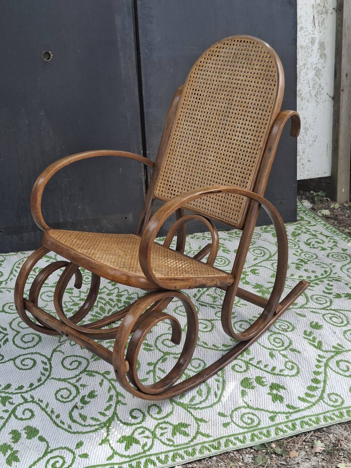 Rocking chair