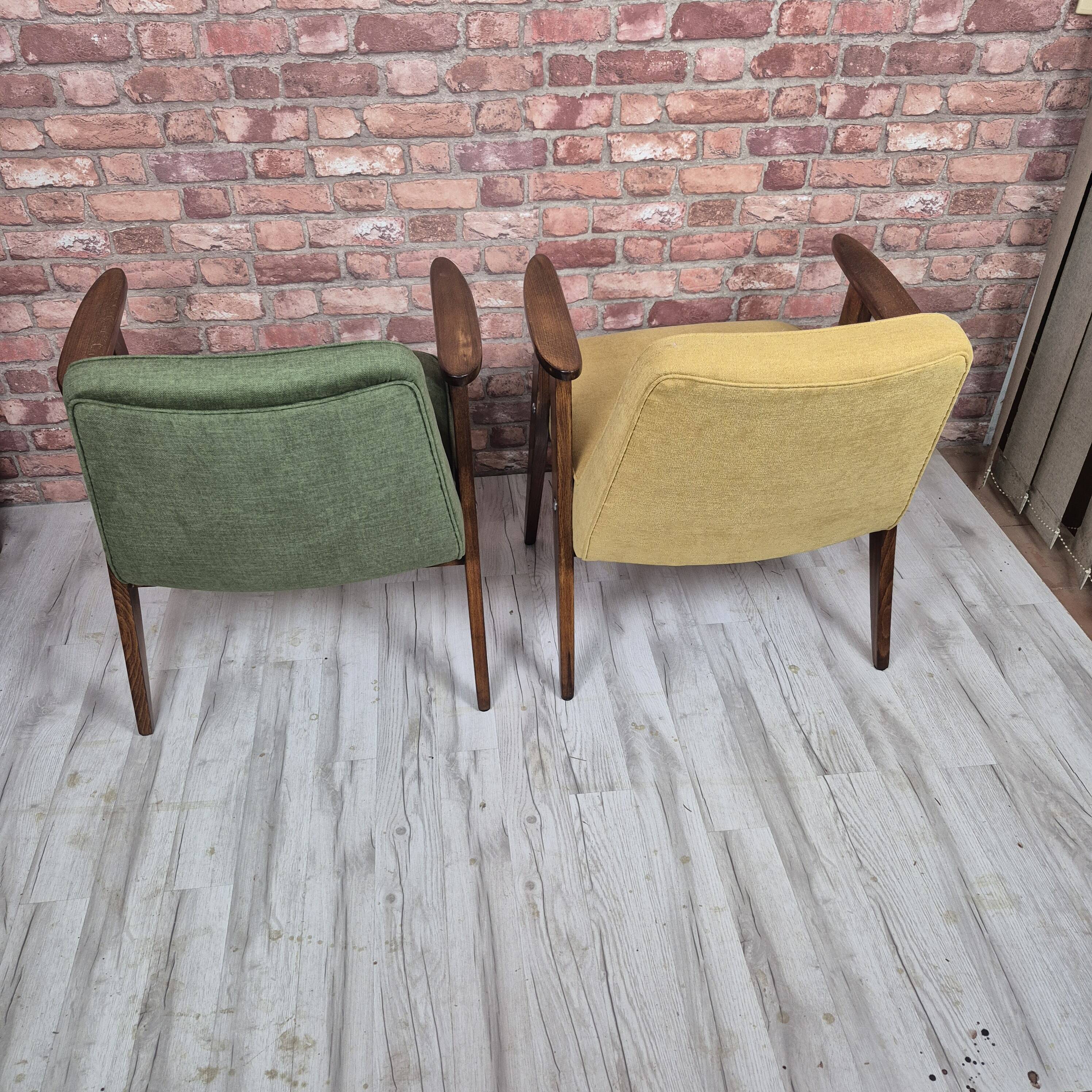 Fauteuil de milieu de siècle restauré type 366 par j. chierowski - jaune années 1960