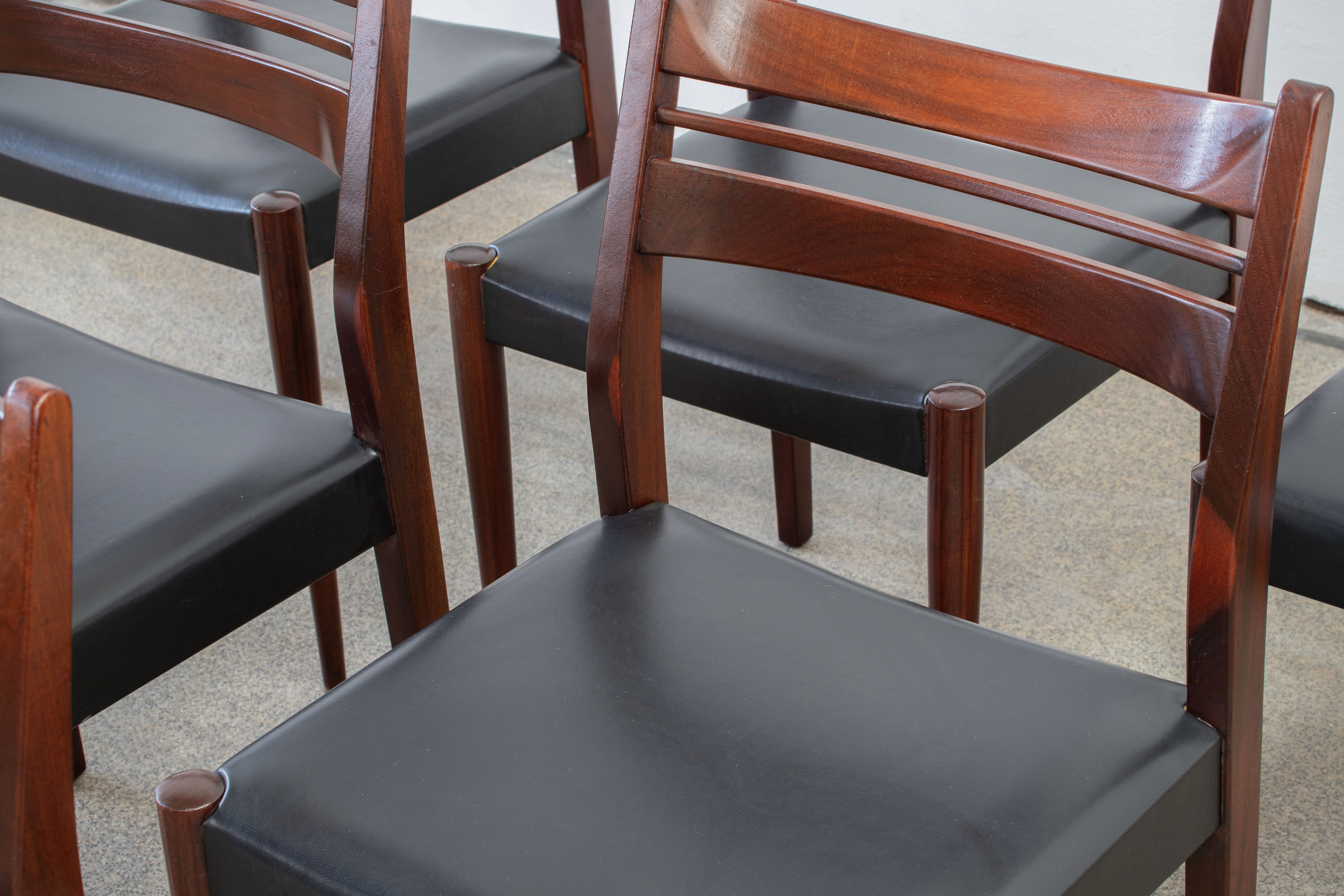 6 vintage Scandinavian rosewood chairs - 1960