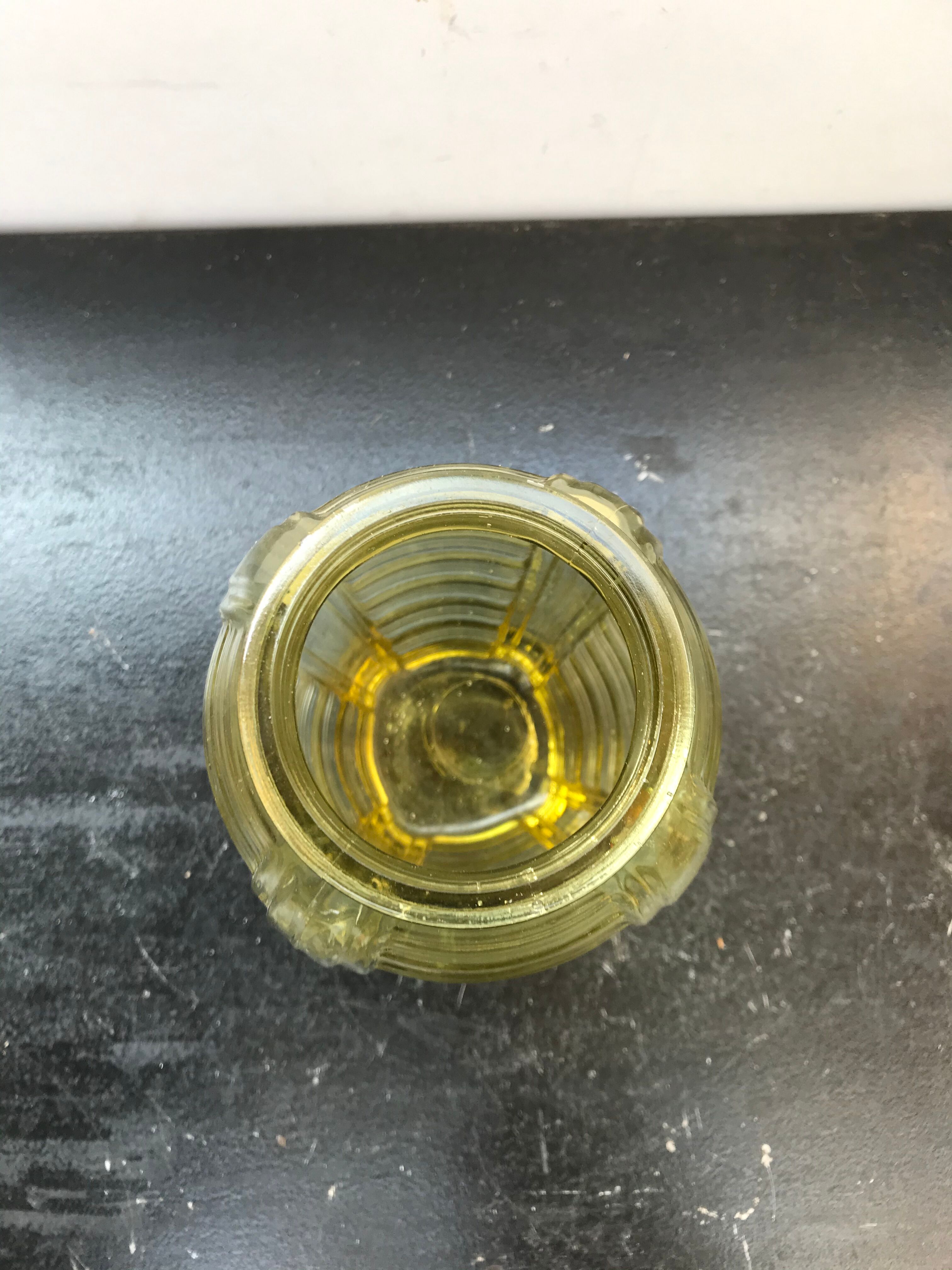 Old vase art de glass vintage yellow mould