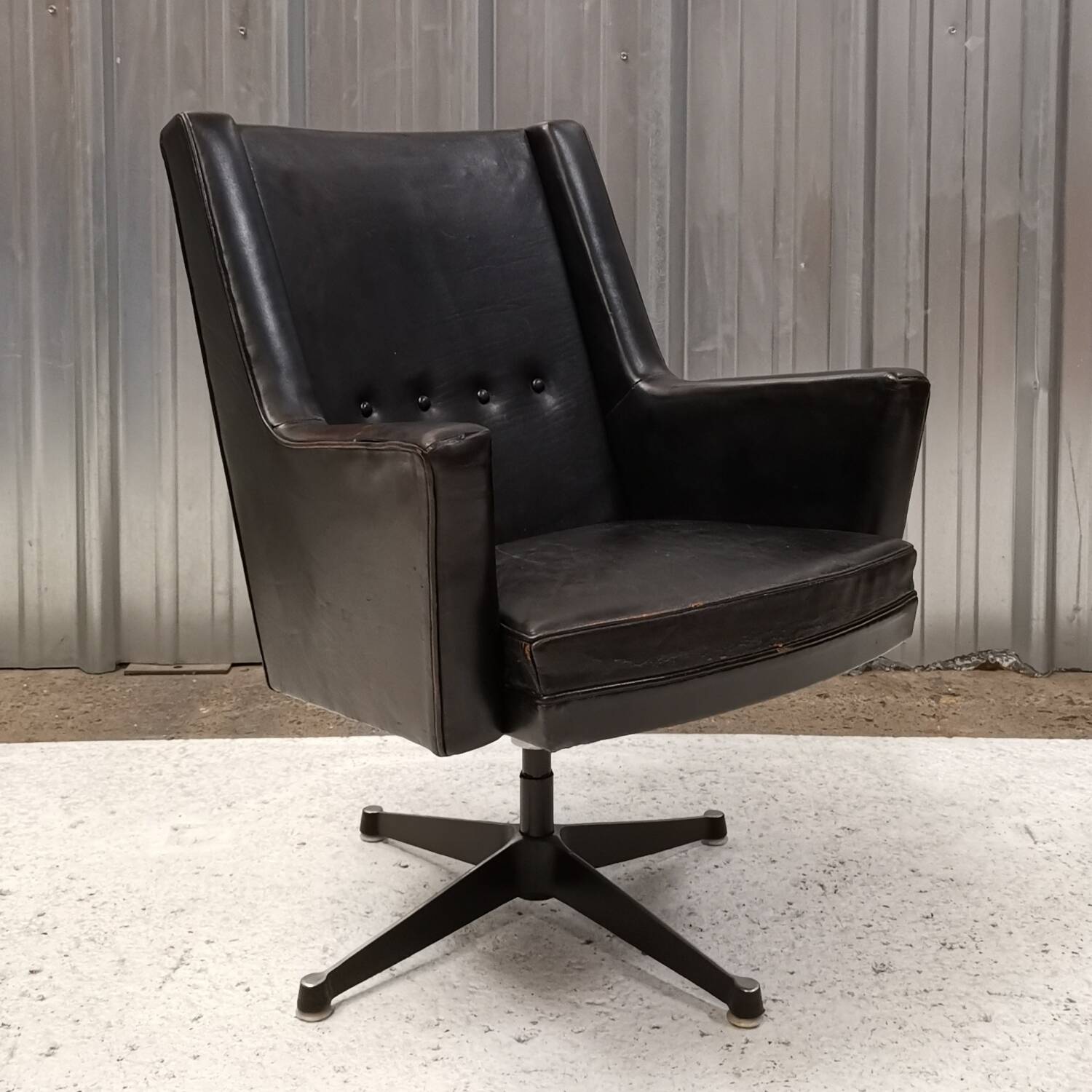 George Nelson Executive Swivel Chair, Herman Miller, 1950