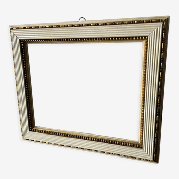 Antique wooden frame with gildings measurements 19 cm x 16 cm