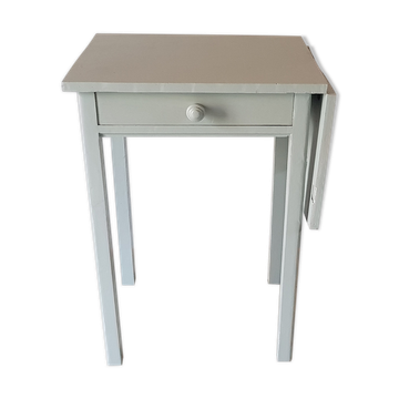 Extendable side table